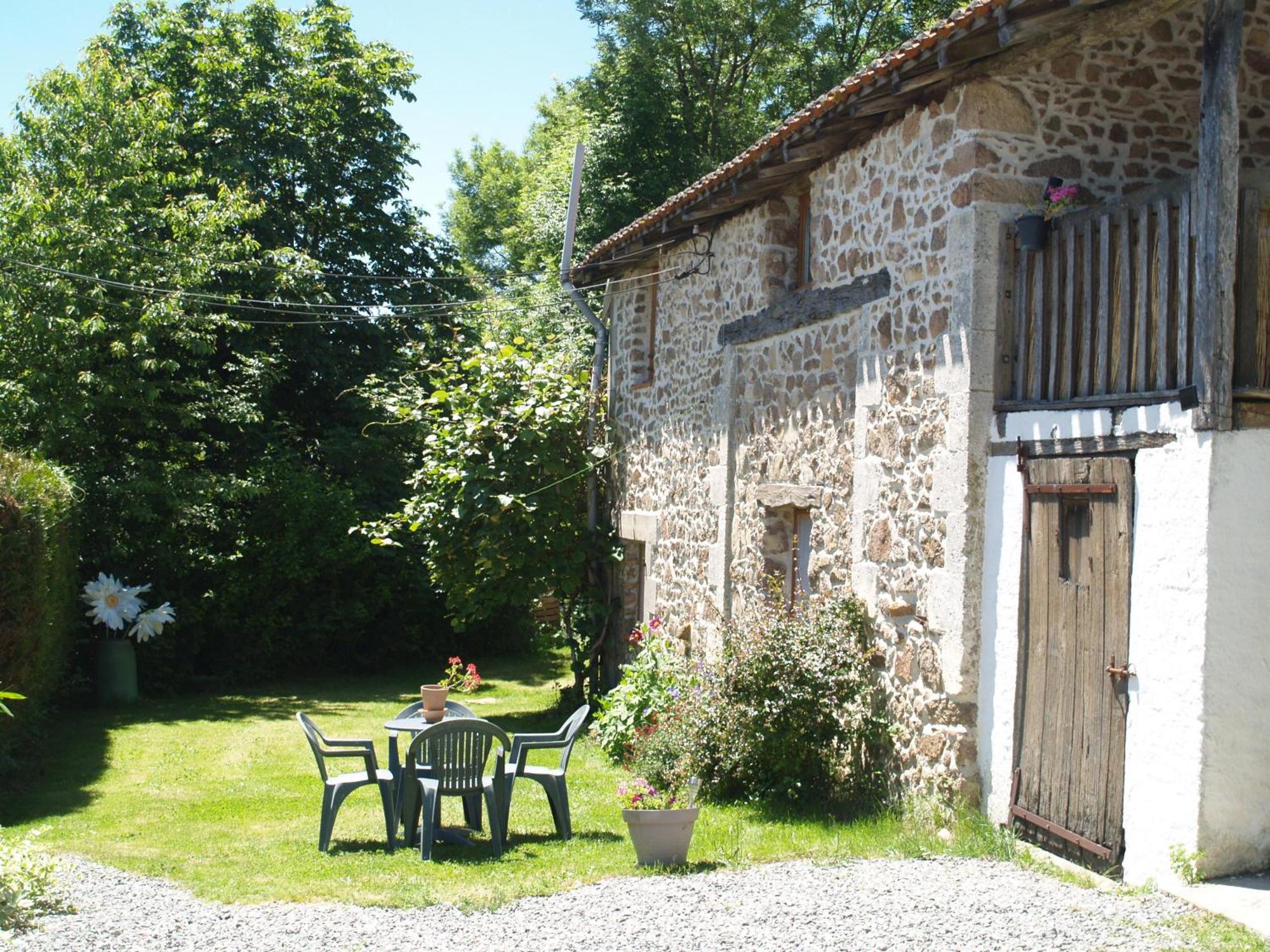 Tranquille Vienne Gites A Chirac Dept Charente Exteriér fotografie